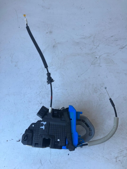 de la Serrure Portière Droite Arrière KIA CEED II KOMBI 81420-A2100