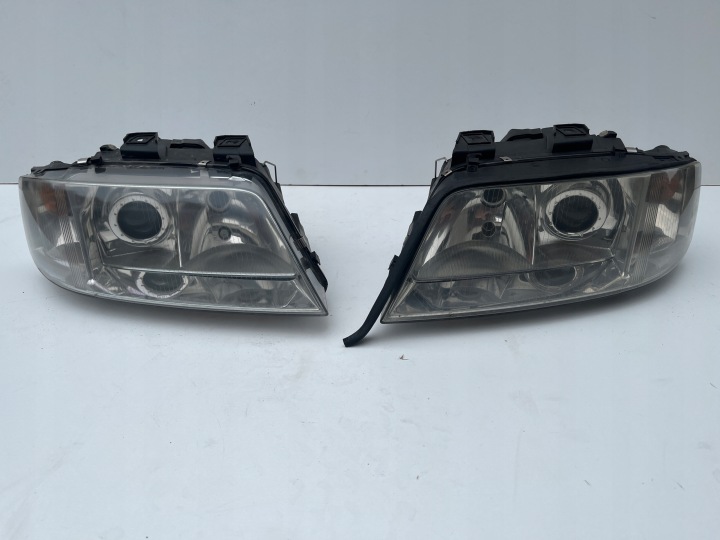 Licht Reflektor vorne rechts links Audi A4 B5 Lift Hella 99-01r.
