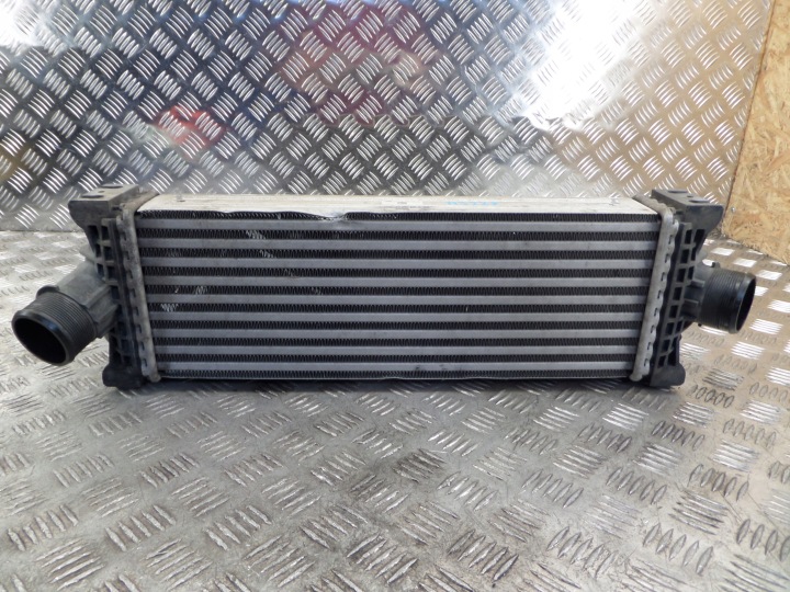 Ford OE GK21-6K775-AE Kühler luft