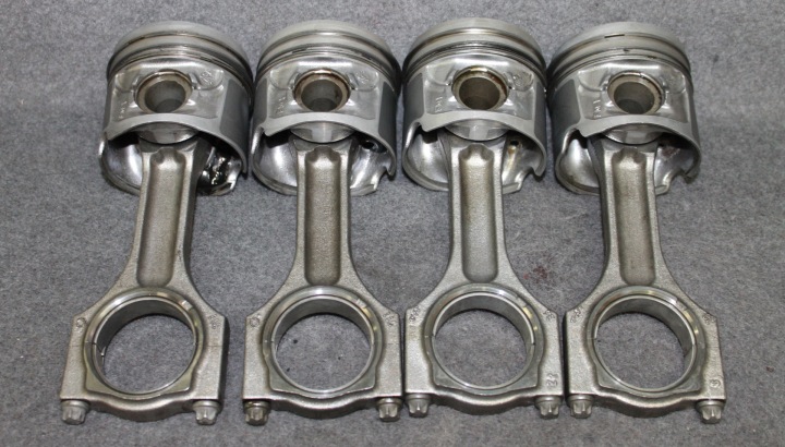 BMW F20 F07 F30 F32 F10 2.0D 2.5D 2.8D N47D20C N47D20D kolbe pleuelstange pleuel 0843C