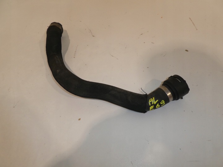 SCHLAUCH ROHR SCHLAUCH DES WASSERS AUDI A5 A4 B8 8R0121101M