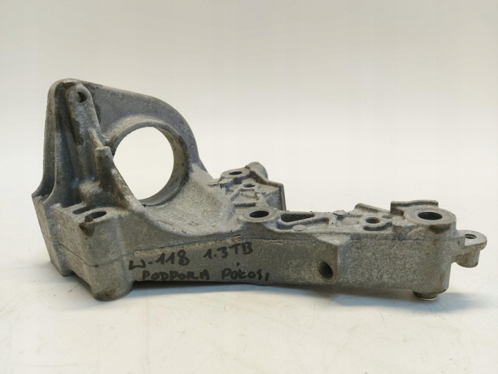 MERCEDES W118 CLA 1.3B SUPPORTO SEMIASSE A2822232600
