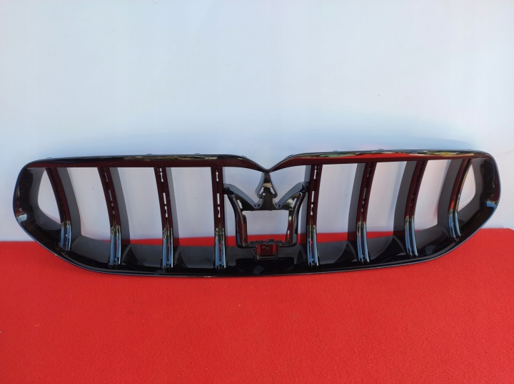 MASERATI GRECALE GRIGLIA KORPUS SZKIELET NUOVO 670170829 DM163H