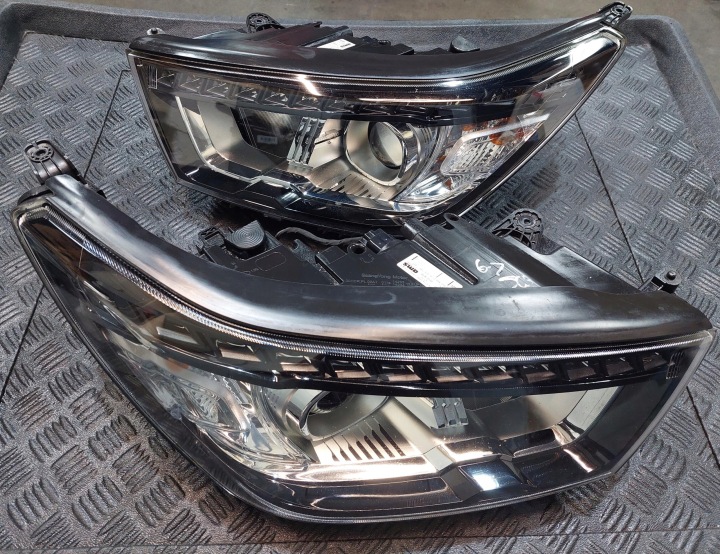 FANALE FARO Anteriore sinistra Anteriore sinistra EUROPA SSANGYONG TIVOLI XLV