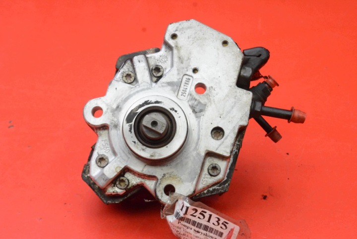Pompe d’injection 22100-33010 TOYOTA YARIS VERSO 1 et 1.4 D-4D 75 KM 03-06