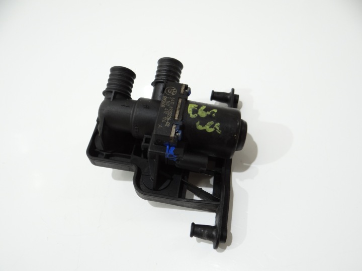 Électrovanne Pompe d’eau BMW E60 E61 6920226 (4279262)