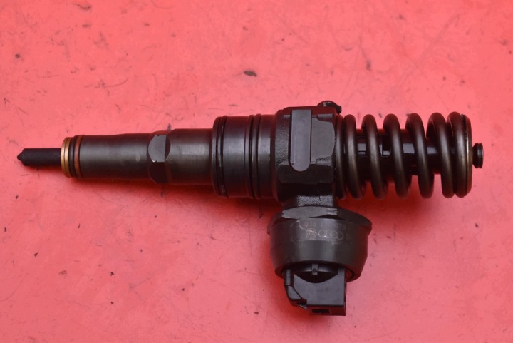 injection injecteur 0414720215 038130073AG VW GOLF 5 V 1.9 TDI 90 KM 03-09