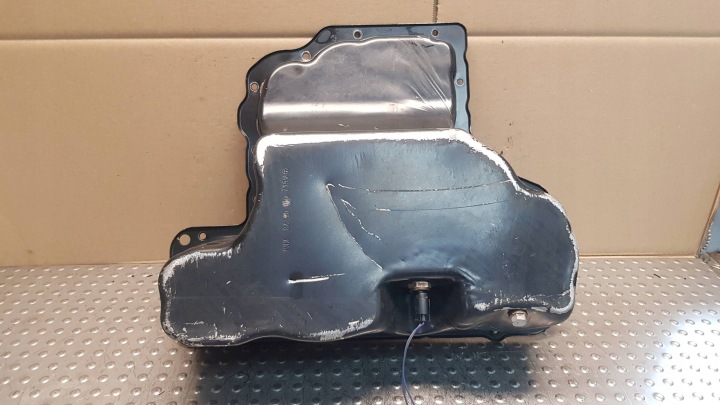 oil sump A6420100528 MERCEDES GL X164 ML W164 W251 3.0 CDI V6