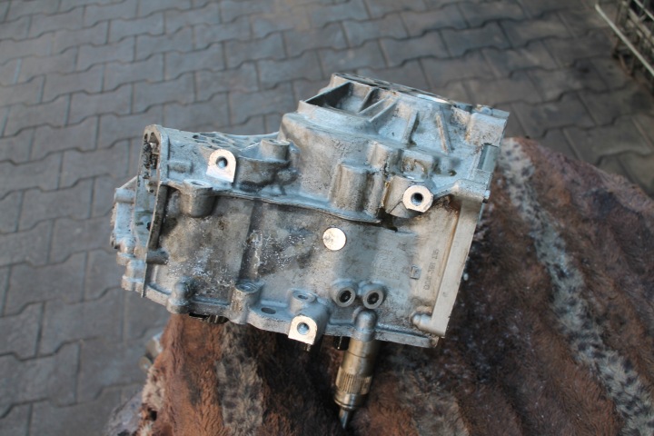 3038. cover gearboxes of the gear WAJ AUDI VW 0CG301103F 0CG301135