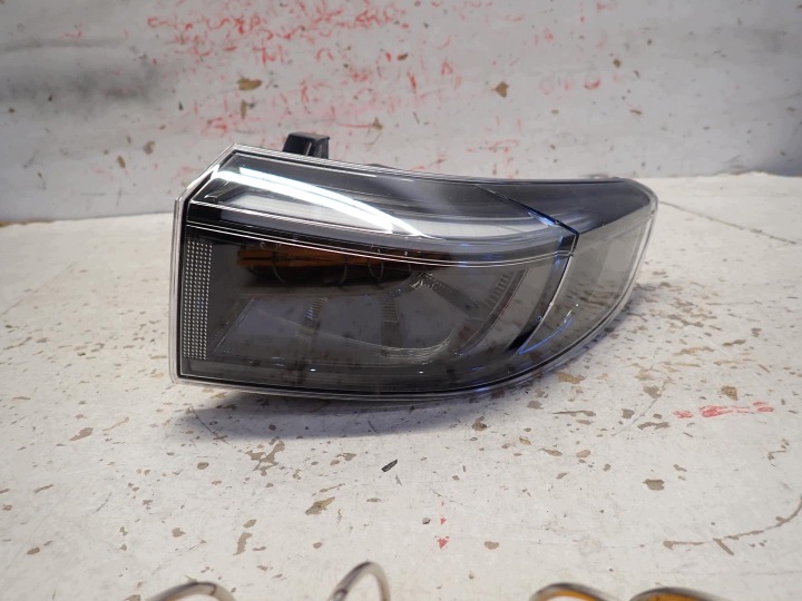 light rear part rear right HONDA HRV III 2021- 220-622