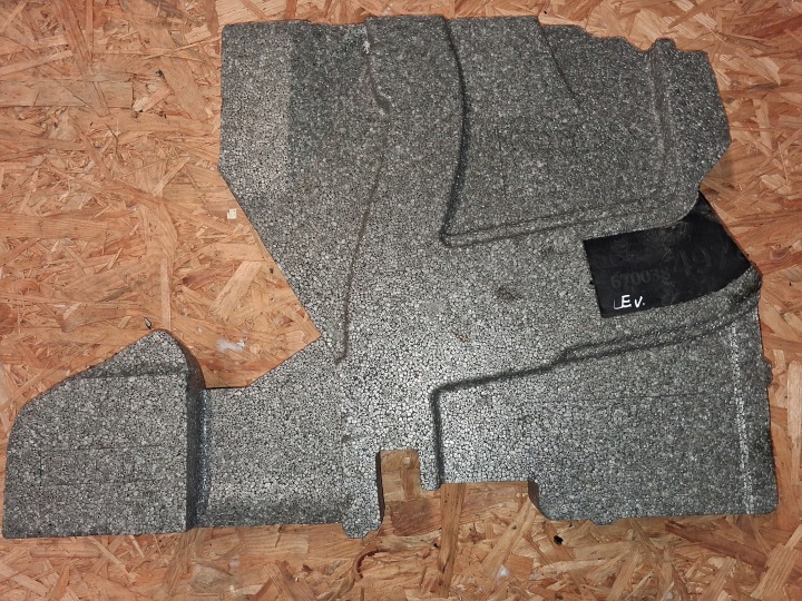 soundproofing polystirene of the floor MASERATI LEVANTE SUV (M161) 670038497