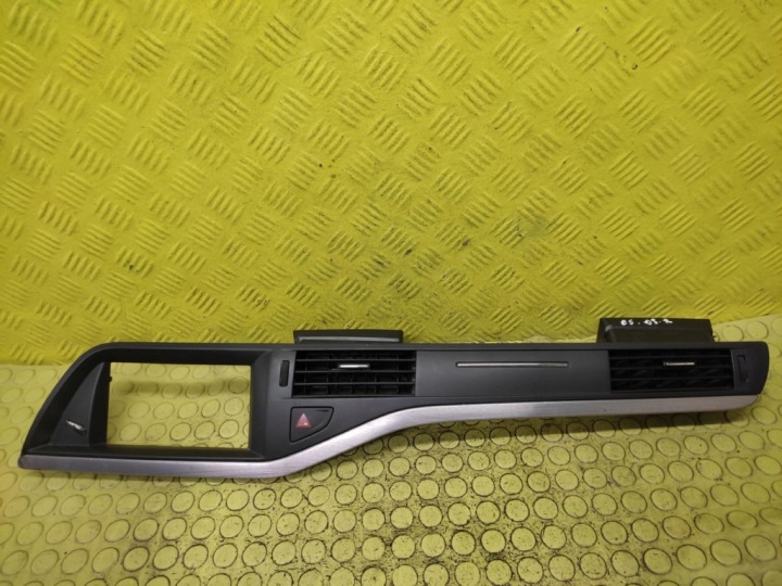 CITROEN C5 III lajsna okvir KRATKI rešetka ventilacije 9682297777