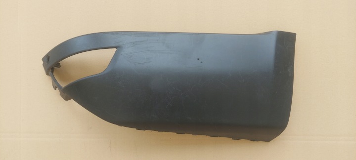 corner of a bumper right rear part RANGE ROVER SPORT L494 13-18 DK62-17D752-AA