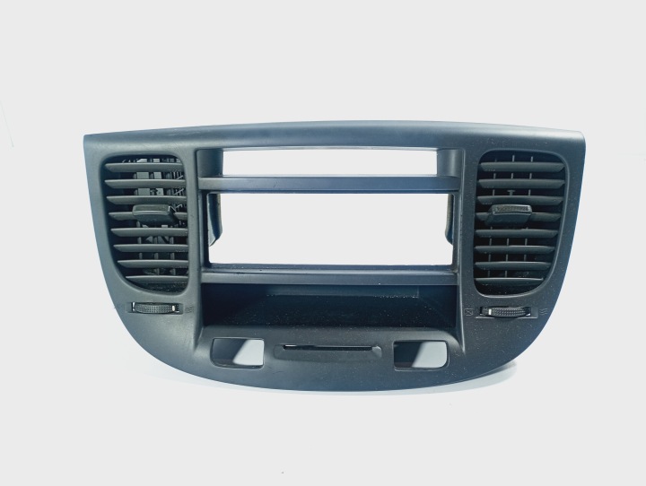 Kratki klímy srodkowe z RÁM radia OE 1684723300 Kia RIO 2 II lift 05-11