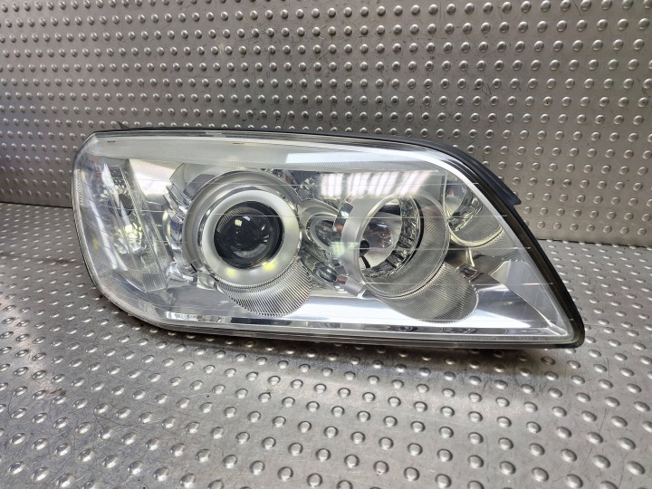 Feux phare Droit Avant CHEVROLET CAPTIVA et 06-11 EUROPA 00015548