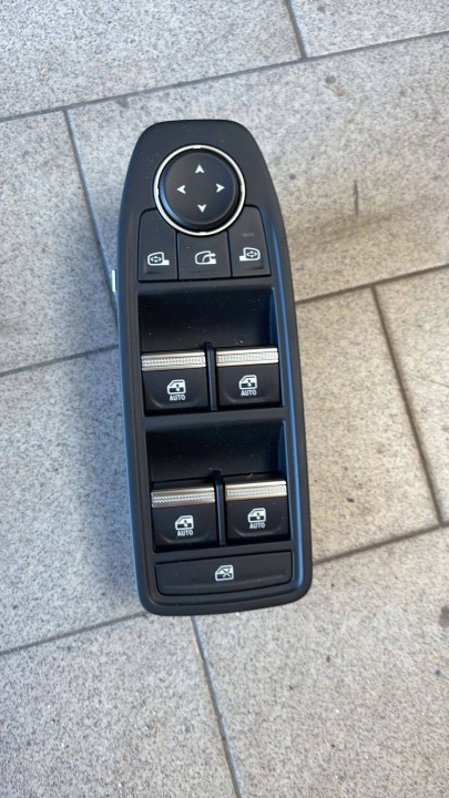 ovladac okien Renault Megane V E-Tech 254100000R