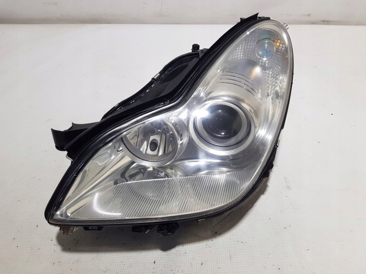 Licht XENON vorne links Mercedes CLS W219 ANGLIK