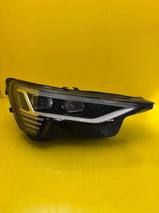 Licht rechts Audi E-tron 4KE Full Led 4KE941040