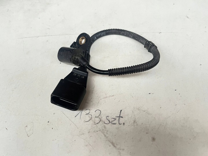 camshaft position sensor VOLKSWAGEN GOLF VI 03L957147A @A