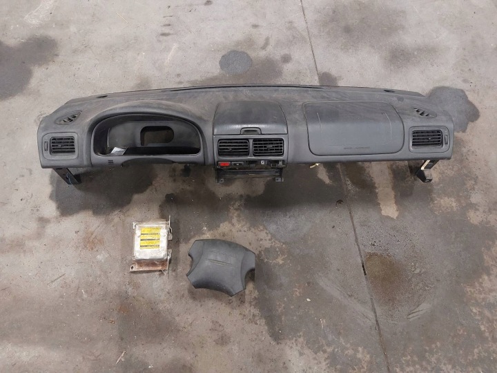 ZOSTAVA airbag POSTRZALOWY kokpit modul airbag SUBARU FORESTER a LIFT