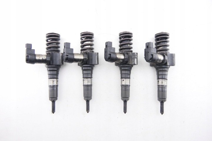 Injecteur VW PASSAT B6 JETTA III 2.0 TDI 03G130073T