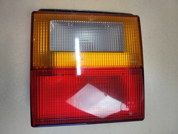 Licht links hinten links heck AUDI 80 B2 811945225 OE EUROPA