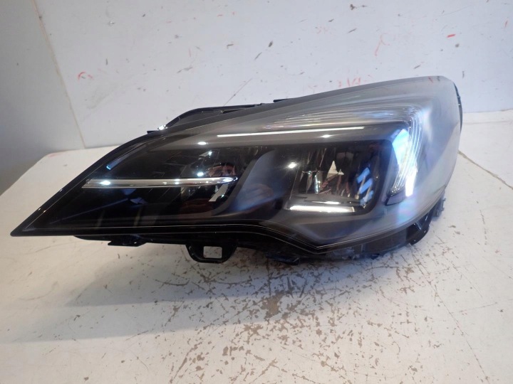FEUX PHARE AVANT GAUCHE OPEL ASTRA V K LIFT 19- FULL LED