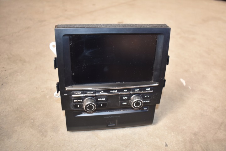 IDEALNY EKRAN navigation PANEL MULTIMEDIALNY PORSCHE MACAN 1