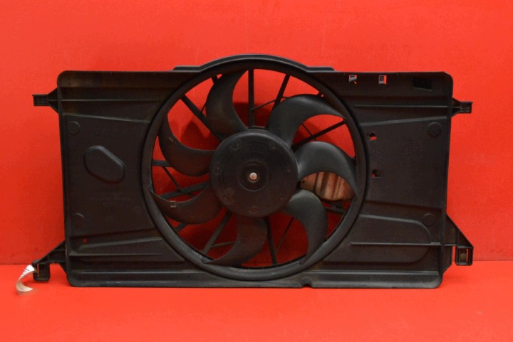 Lüfter 3M5H-8C607-UC VOLVO V50 1 und 2.0 D 136 KM 03-11