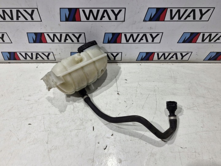 7609468 BMW F20 F21 F30 F31 Scheibenwaschbehälter