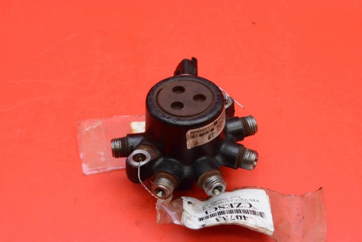 ROZDZIELACZ carburante 4M5Q9D280DB FORD MONDEO MK4 1.8 TDCI 125 KM 07-10