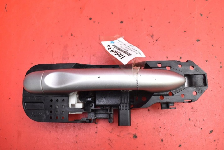 Poignée Droit Arrière Arrière SREBRNA 806060042R RENAULT MEGANE 3 III KOMBI 08-14