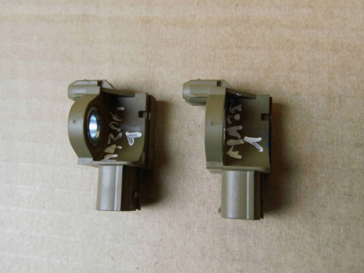 Mazda 3 BM impact sensor uderzeniowy airbag KD45-57KC0B