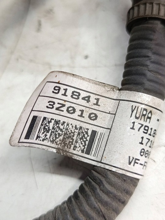 Hyundai i40 LIFT 14-19 PDC-anturin puskuri edessä 91841-3Z010 8