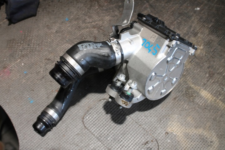 1045. water pump MERCEDES A2542003000