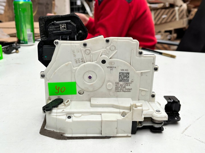 Originale Della serratura PORTA Portiera Destra Anteriore Audi RS Q8 4K1837016K !J