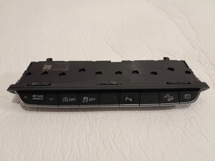 AUDI Q5 II 80A PANEL ovladačů 8W0925301BD