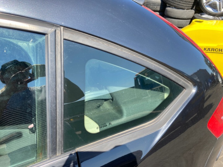 FENSTER Seitlich Karoserie links Citroen C4 04-11