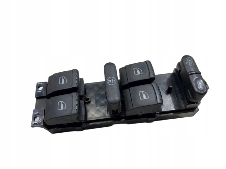 PANEL okna levý předek SEAT TOLEDO II 1J4959857B