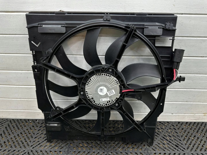 Kühlergebläse BMW X5 F15 X6 F16 X5 E70 E71 850W 7629131