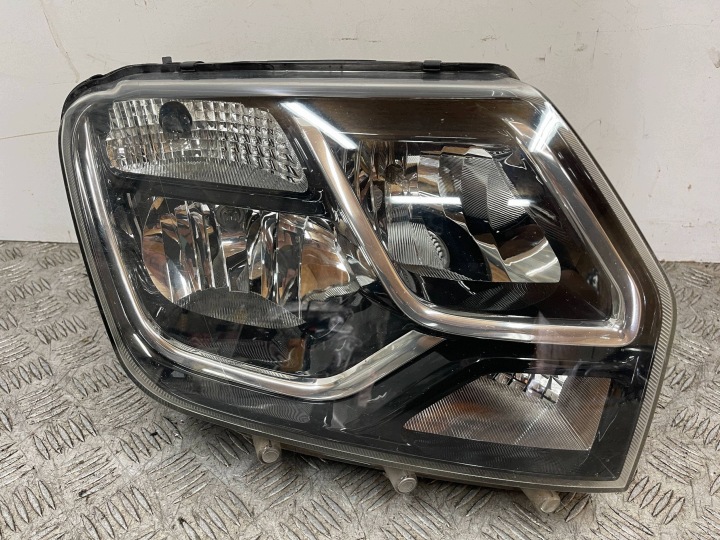 REFLEKTOR feu droit DACIA DUSTER 1 et LIFT 13- 260100156R
