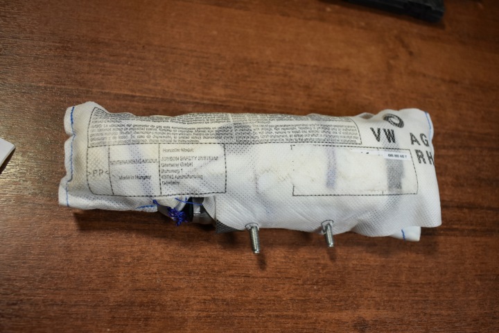 IDEALNA airbag airbag KANAPY zadní pravá AUDI Q8 1