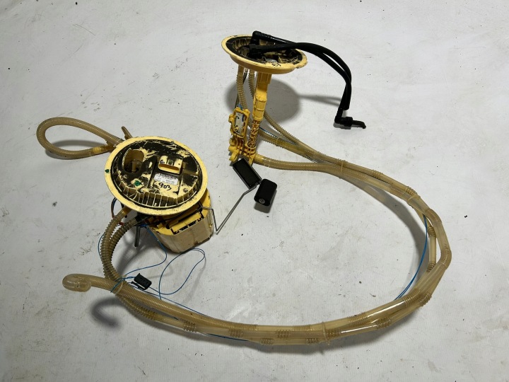 MERCEDES W251 3.0 CDI Pompe alimentation carburant PLYWAK 2514700594 2514700190