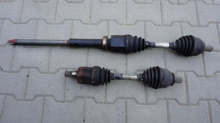 VOLVO S80 V70 3.0 T6 3.2 AWD - semi-axis right