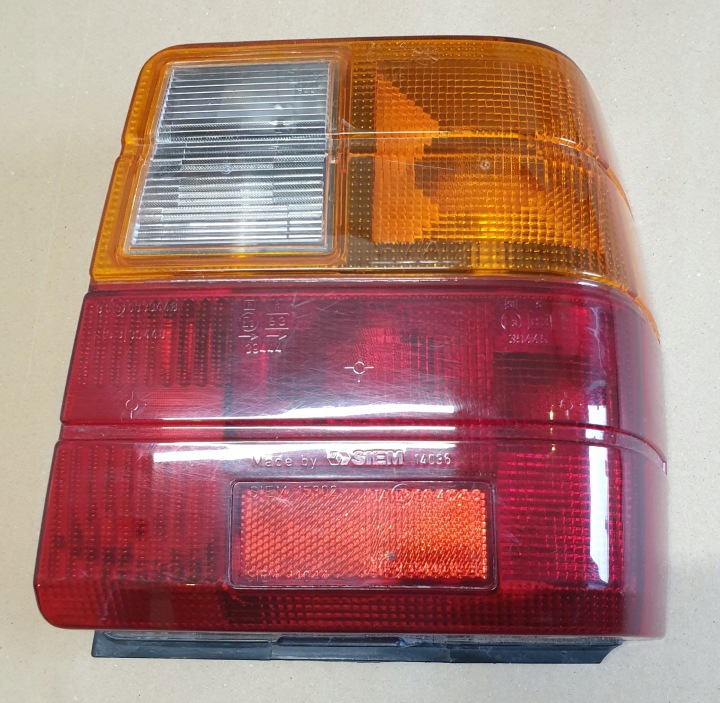 Licht rechts heck hinten FIAT UNO OE EU komplett WKLAD