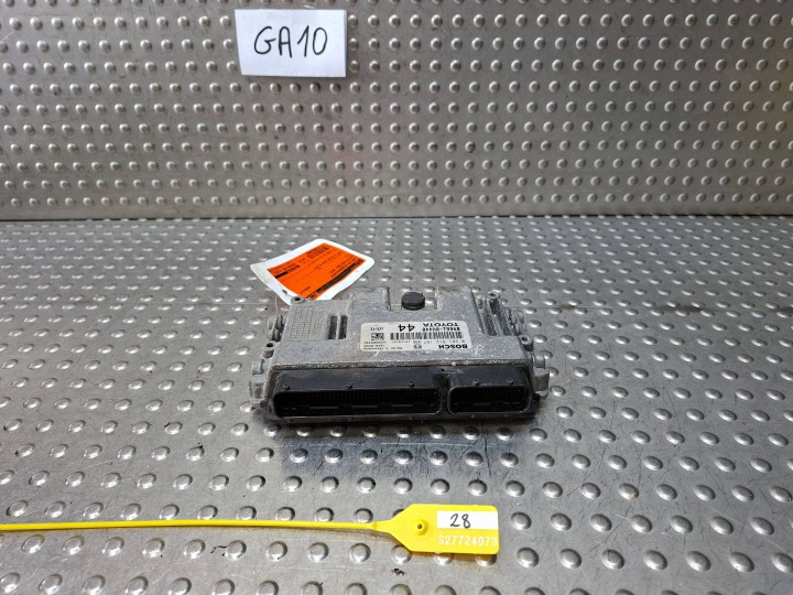 bedienteil computer des motors TOYOTA AYGO II 14-18 1KR 0261S12197 89661-0H440