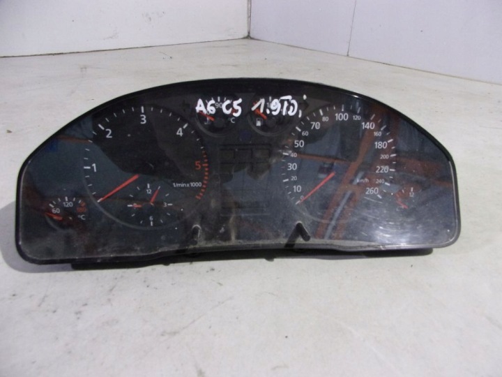 Audi A6 C5 quadro strumenti TACHIMETRO contagiri OROLOGIO 1.9 TDI