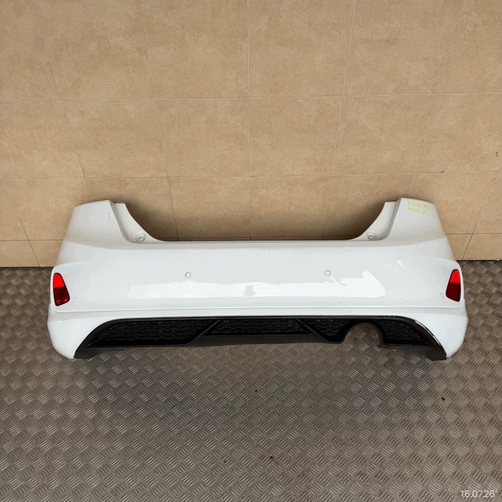 nárazník zadný kompletný FORD FIESTA MK8 2021 ROK