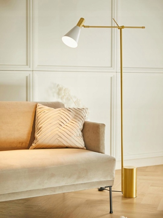 Podlahová lampa Westwing Sia GU10 4 W bílá, odstíny žluté a zlaté