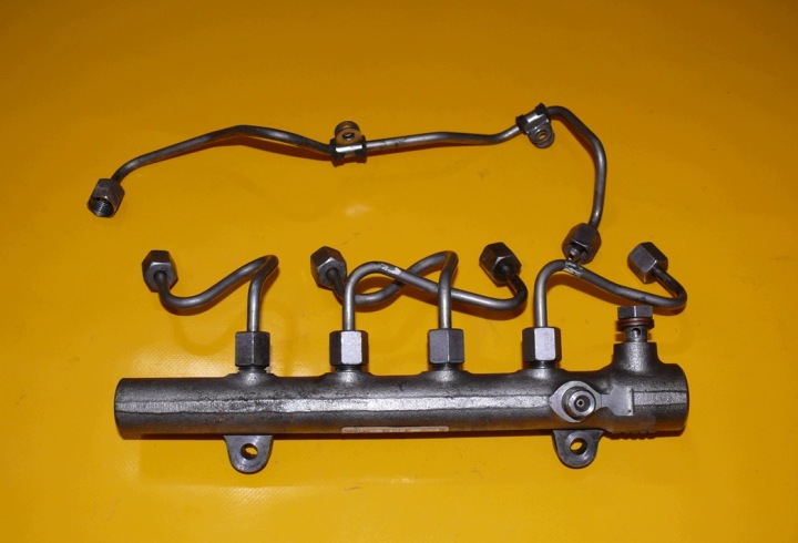 vstrekovacia rampa hadice MERCEDES E-KLASA IV 4 W212 2.2 CDI 136KM 09-13r.